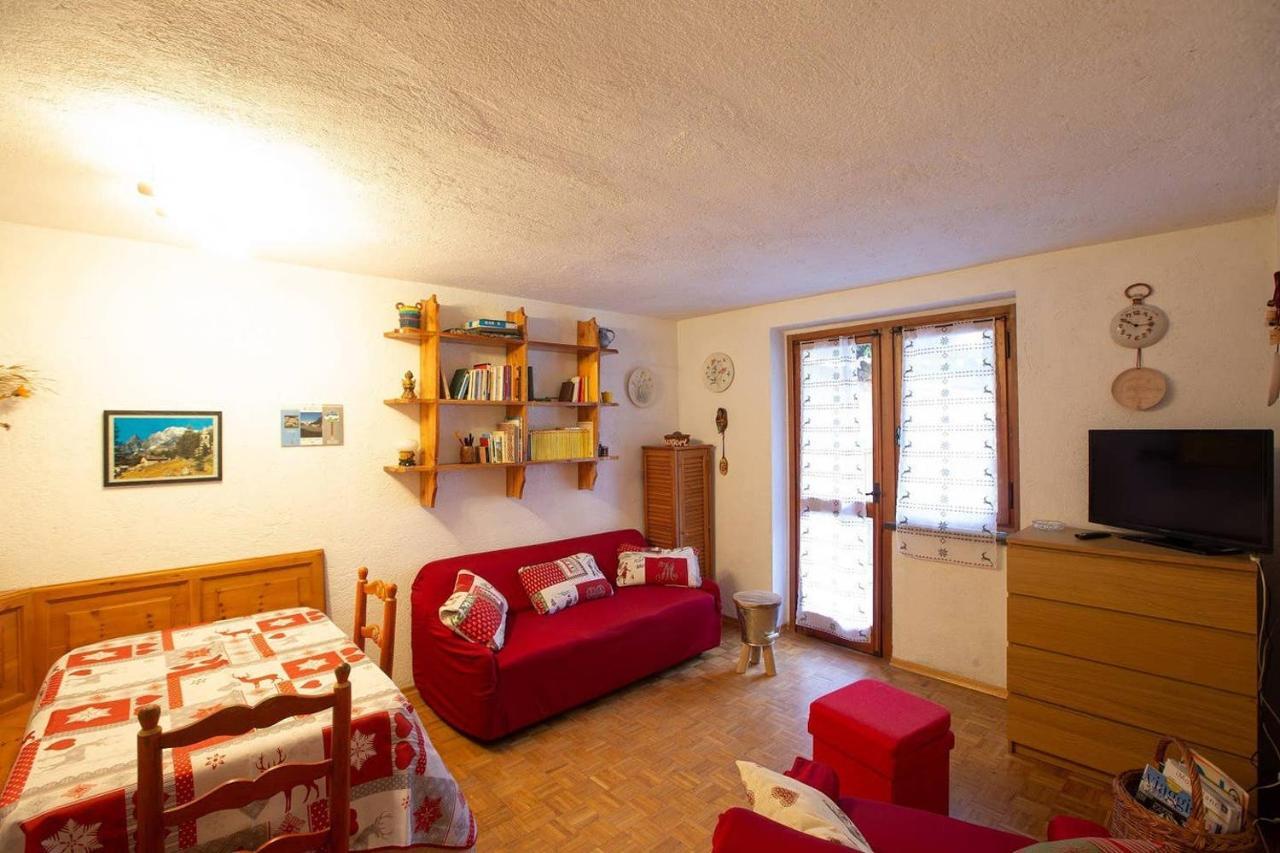 Joivy Flat For 6, In The Historic Town Pre-Saint-Didier Apartman Kültér fotó