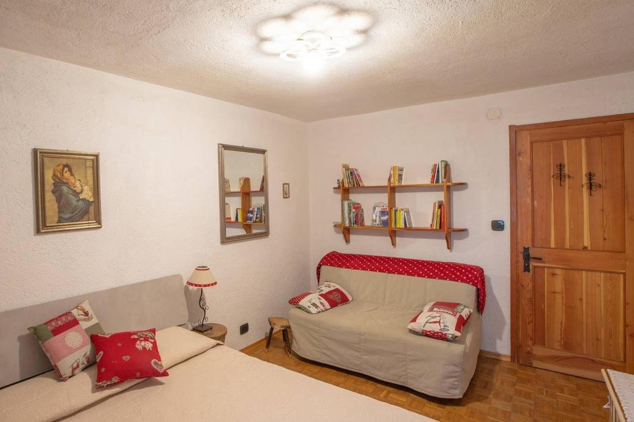 Joivy Flat For 6, In The Historic Town Pre-Saint-Didier Apartman Kültér fotó