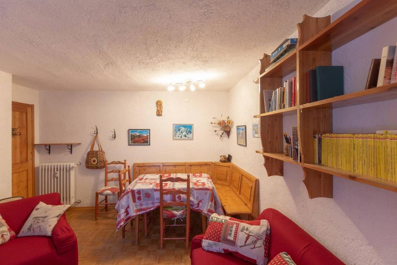 Joivy Flat For 6, In The Historic Town Pre-Saint-Didier Apartman Kültér fotó